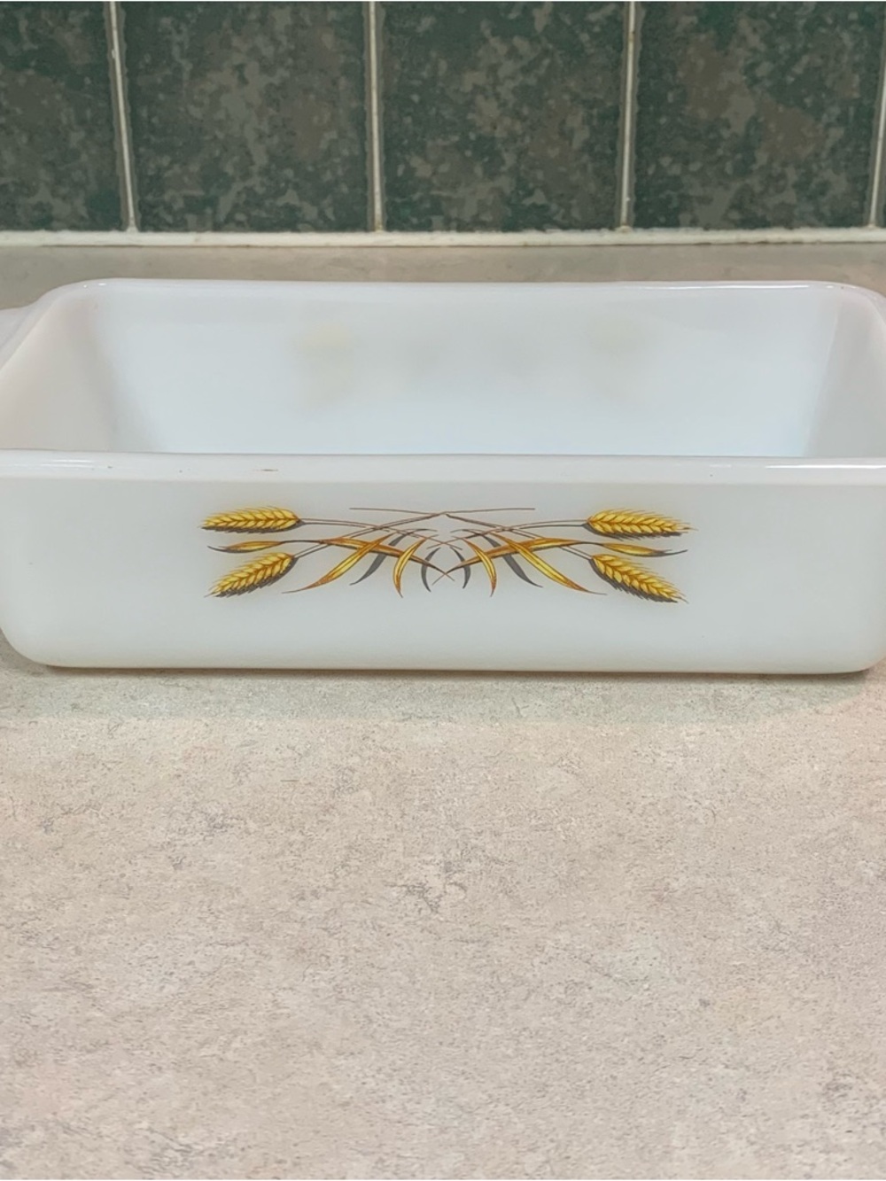 Vintage Fire King Harvest Wheat 1 QT Baking Dish Oven made in usa milk glass 409